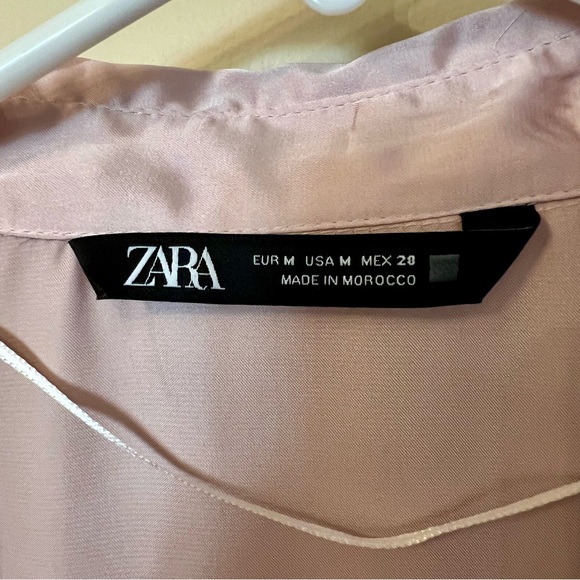 🌸🌸 NWOT Zara Satin Button Down Collared Shirt in Pale Pink – Size Medium - Picture 5 of 6